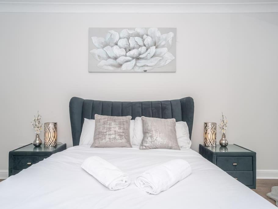 Appartement Luxury 2Bed 2Bath Flat In City Centre- Free Parking! à Édimbourg Extérieur photo