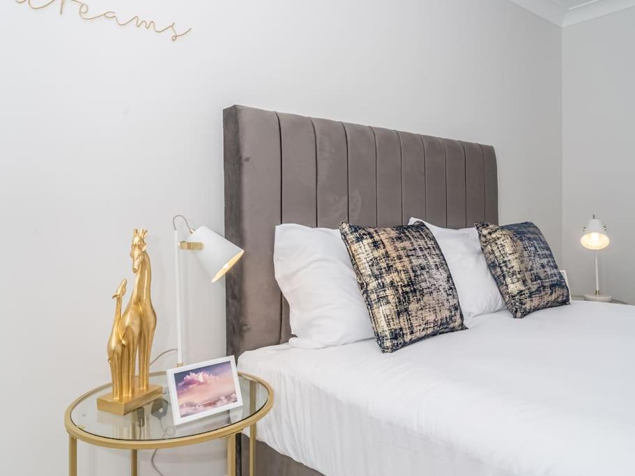 Appartement Luxury 2Bed 2Bath Flat In City Centre- Free Parking! à Édimbourg Extérieur photo