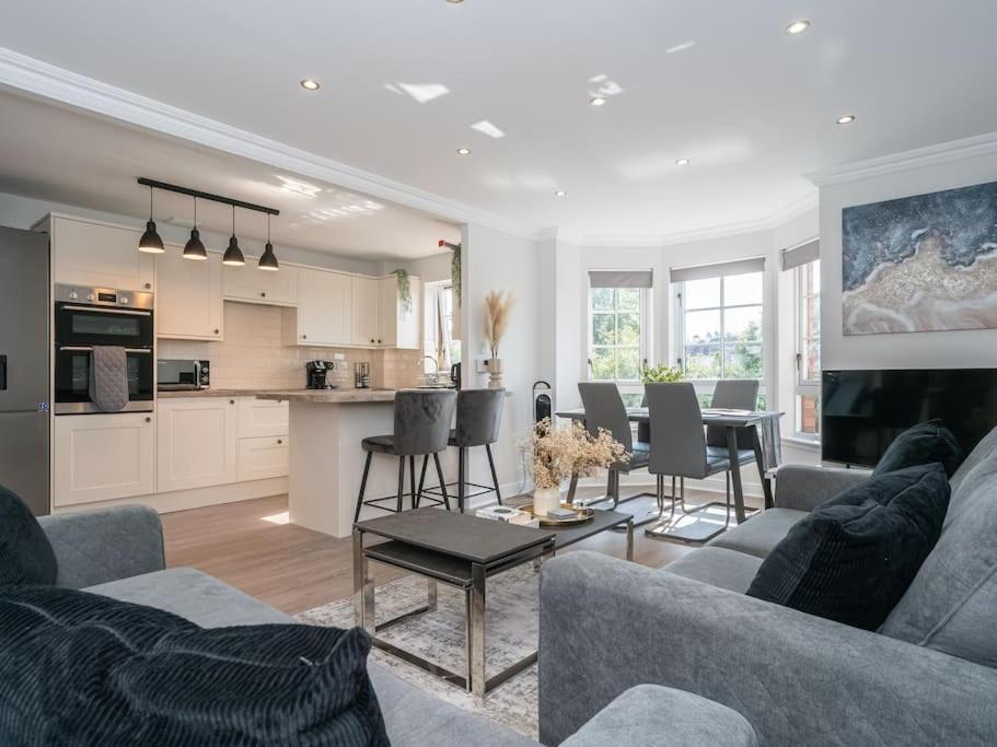 Appartement Luxury 2Bed 2Bath Flat In City Centre- Free Parking! à Édimbourg Extérieur photo