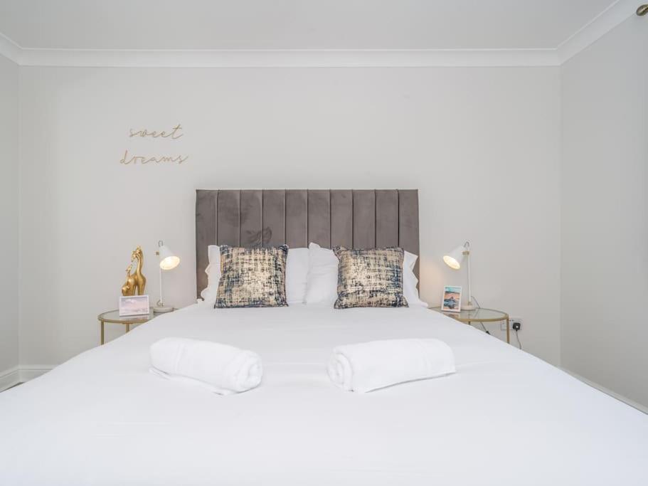 Appartement Luxury 2Bed 2Bath Flat In City Centre- Free Parking! à Édimbourg Extérieur photo